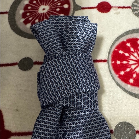 Jos. A. Bank Blue Textured Necktie Necklace - Picture 1 of 2